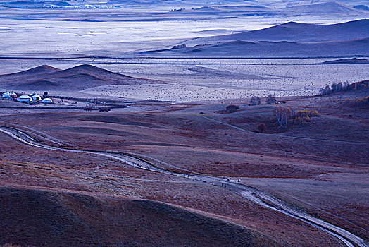 日出,晨雾,蒙古包,小路,山丘