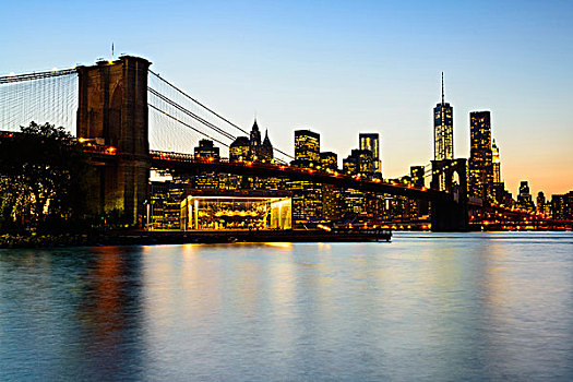 市区,曼哈顿,天际线,布鲁克林大桥,自由,塔,光亮,夜晚,纽约,美国