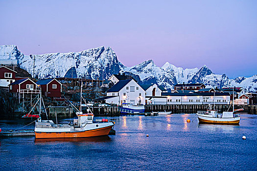 瑞恩,渔村,黄昏,雪山,挪威
