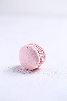 粉色草莓马卡龙