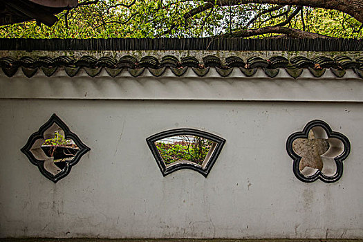 无锡太湖蠡园园林门与墙窗