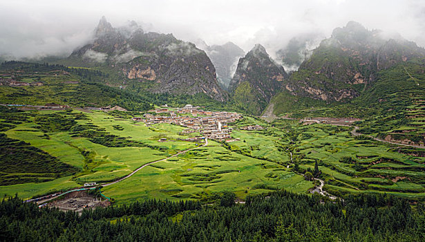 甘肃甘南扎尕那风景区