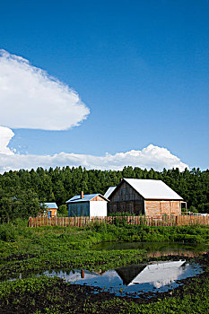 内蒙古呼伦贝尔额尔古纳临江别致的农家小院