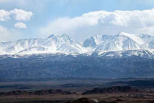 东天山美景