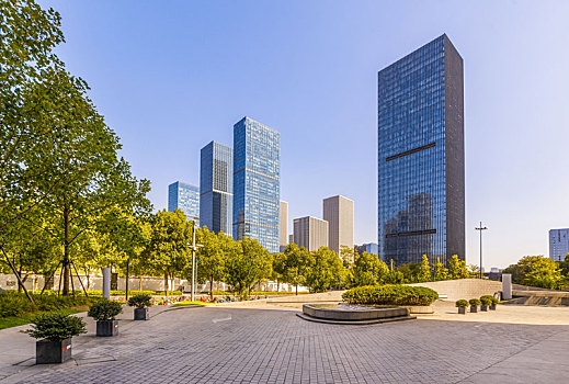 杭州钱江新城,空的地板和现代城市建筑