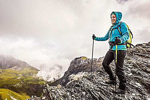 女性,远足,向外看,山脊,瑞士
