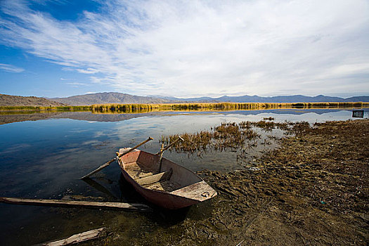 新疆可可托海国家地质公园石钟山
