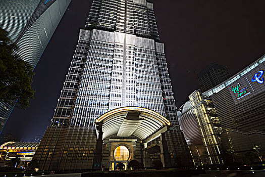 上海浦东陆家嘴的地标建筑,环球金融中心,金茂大厦,的夜景
