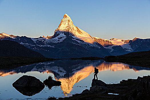 第一,阳光,马塔角,反射,湖,一个人,策马特峰,瓦莱州,瑞士,欧洲