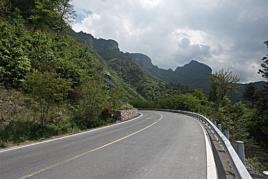 山区公路