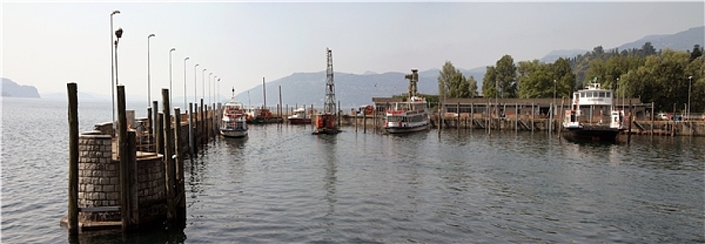 马焦雷湖,港口