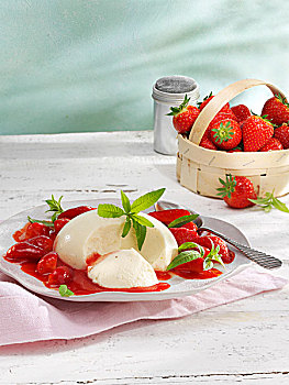 草莓,沙拉,意大利布丁