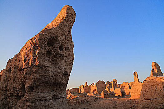 交河故城,世界上最大最古老,保存最完整的生土建筑城市,新疆吐鲁番