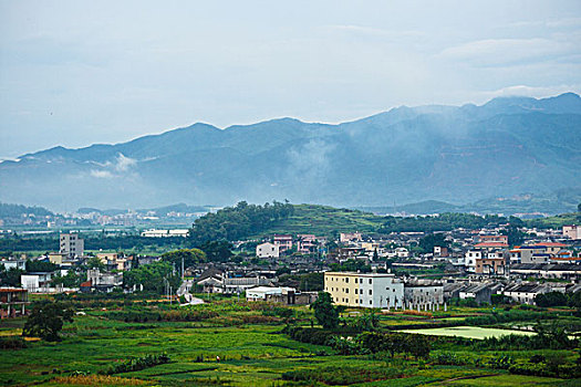 雨后乡村