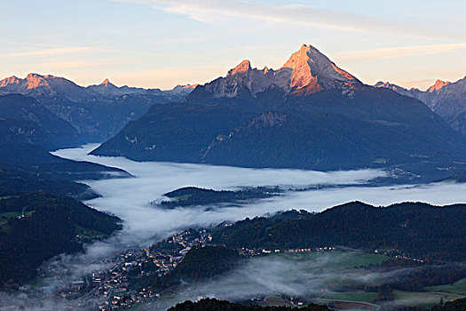 山,早晨,贝希特斯加登阿尔卑斯山,上巴伐利亚,德国,欧洲