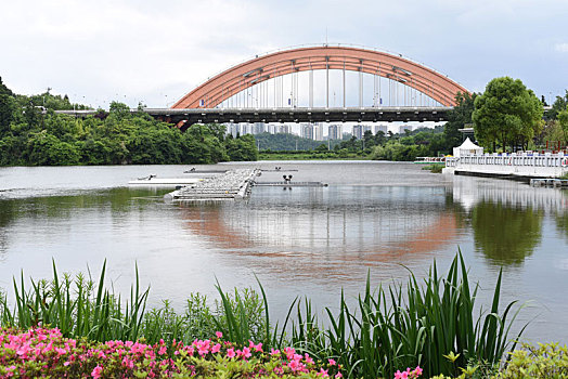 观山湖大桥雄姿