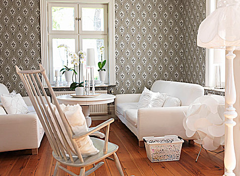 舒适,客厅,白色,沙发,摇椅,桌子,仰视,窗户,图案,壁纸