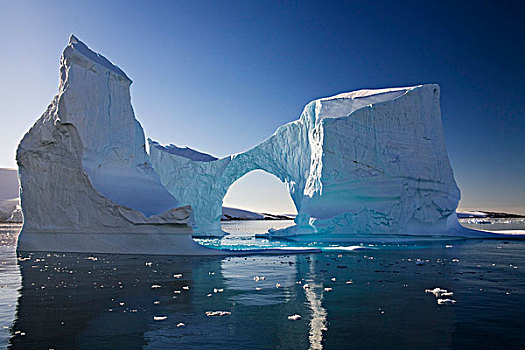 冰山,拱道,雷麦瑞海峡,南极半岛,南极