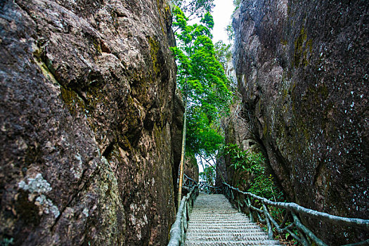 台阶,陡峭,岩石