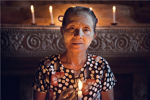 缅甸,女人,烛光