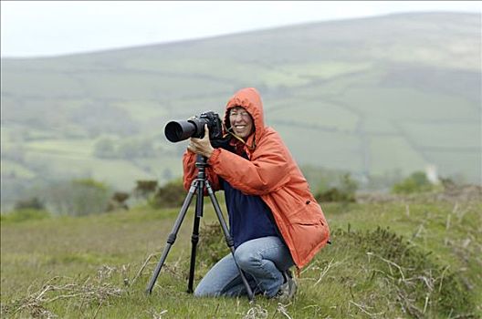 摄影师,靠近,达特姆尔高原,国家公园,德文郡,英格兰