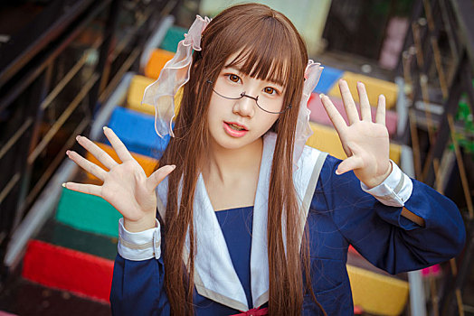 一位美麗的中國女孩