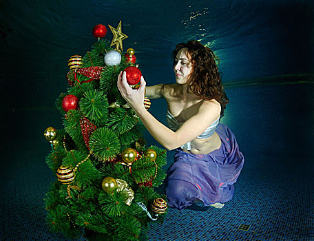 女人,装饰,圣诞树,水下,游泳池,敖德萨,乌克兰,东欧