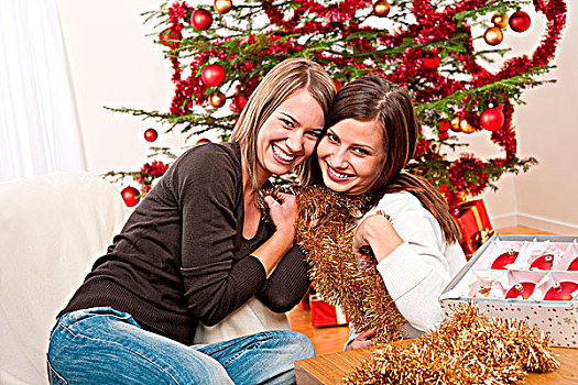 两个,愉悦,女人,圣诞节,链子,球,正面,树