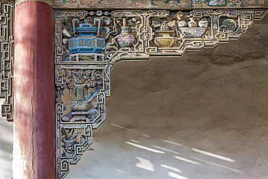 古建筑彩绘木雕,拍摄于山西太谷无边寺