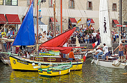 黄色,帆船,蓝色,红色,帆,港口,布列塔尼半岛,法国