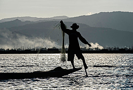 缅甸,掸邦,区域,茵莱湖,渔民,独木舟