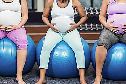 孕妇,坐,练习,球,接触,腹部,休闲,中心