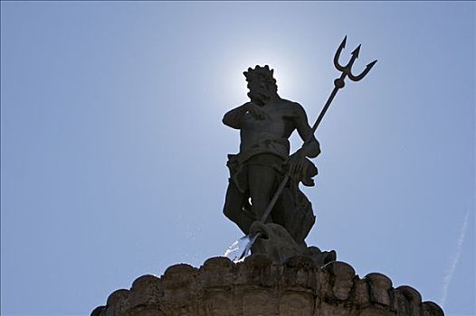 雕塑,海王星喷泉,逆光,大教堂广场,意大利北部,欧洲