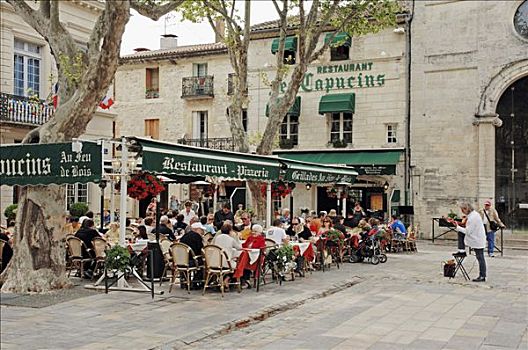 街边咖啡,艾格-莫特,朗格多克-鲁西永大区,法国南部,法国,欧洲