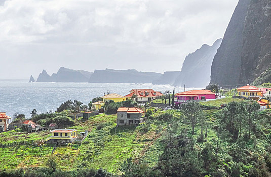 冰岛,马德拉岛