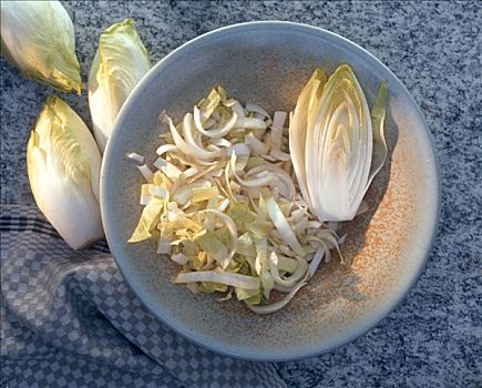 菊苣,一个,一半,切削,盘子