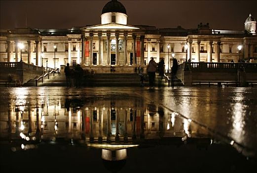 英格兰,伦敦,国家美术馆,雨