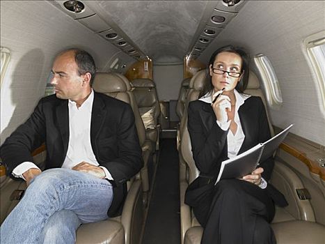 职业女性,商务人士,坐,室内,私人飞机