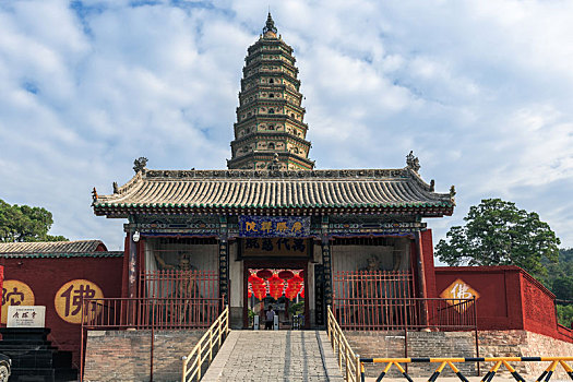 中國山西省臨汾市洪洞縣廣勝寺飛虹塔琉璃塔