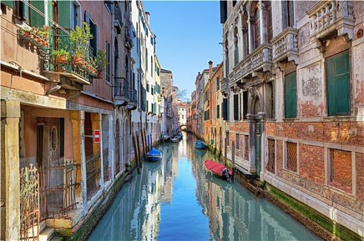 小,狭窄,运河,船,古老,彩色,房子,威尼斯,意大利