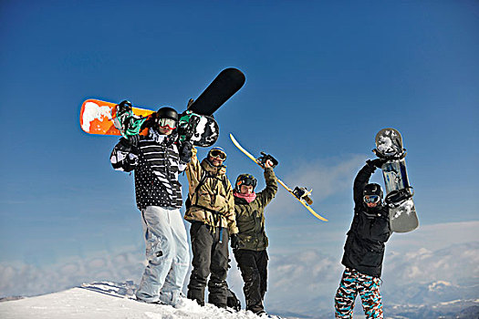 年轻,滑雪板玩家,群体,开心,放松,晴朗,冬天,白天