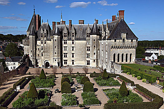 法国,中心,都兰地区,城堡,朗热,全视图,内院,花园,地牢,蓝天