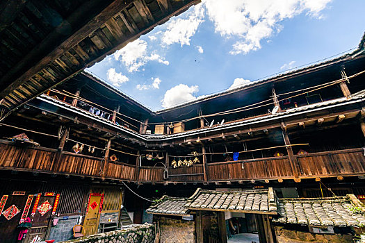 福建土楼旅游资讯(福建土楼旅游资讯网)