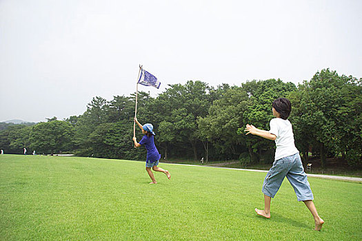 孩子,跑,草地