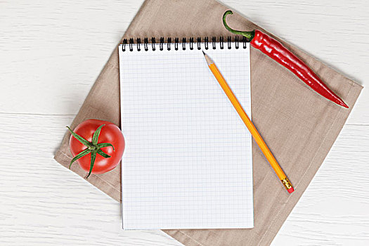 烹饪,便笺,木桌子,胡椒,西红柿,铅笔