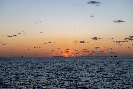 渤海湾海上日出