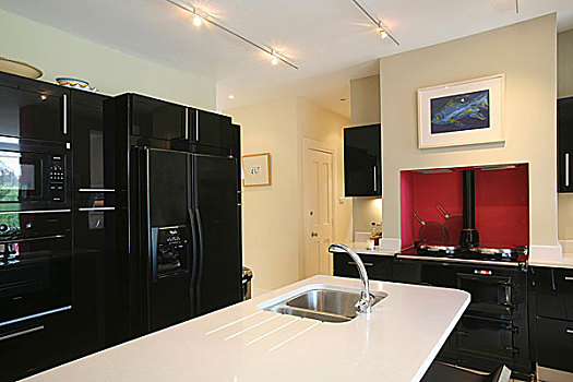 厨房,黑色,柜橱,器具,白色,操作台,水槽