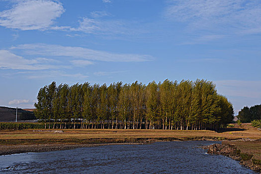 河流