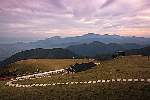 安基山晚霞