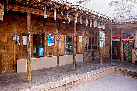 藏族特色住房